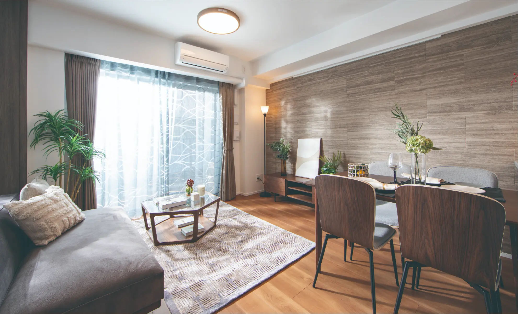 リビングダイニング